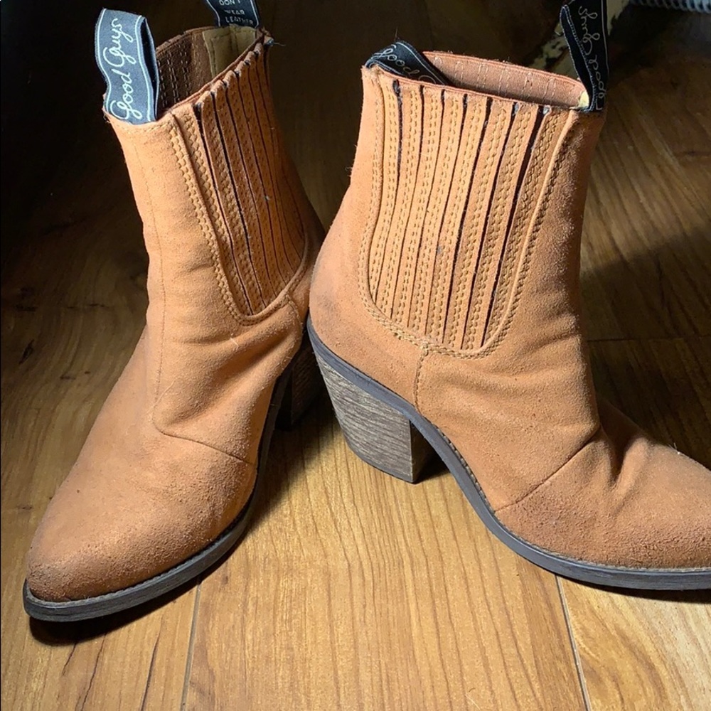 Vegan ankle boots!